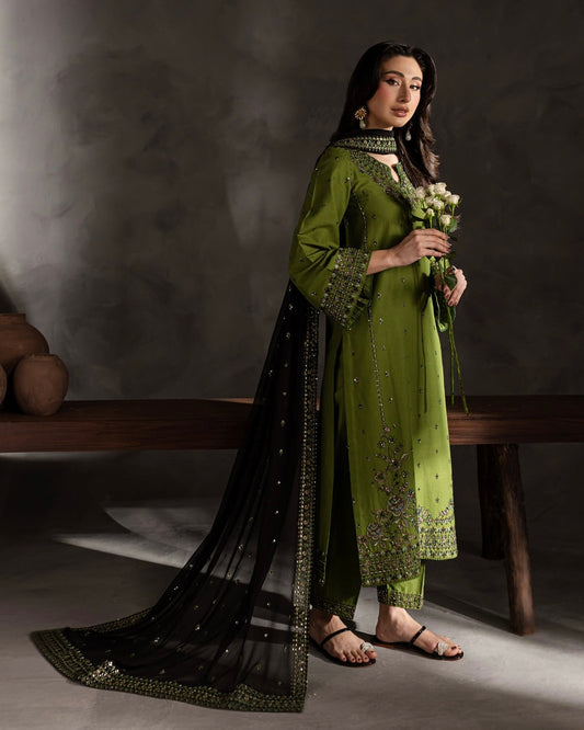EMB Lawn 3pc 1224