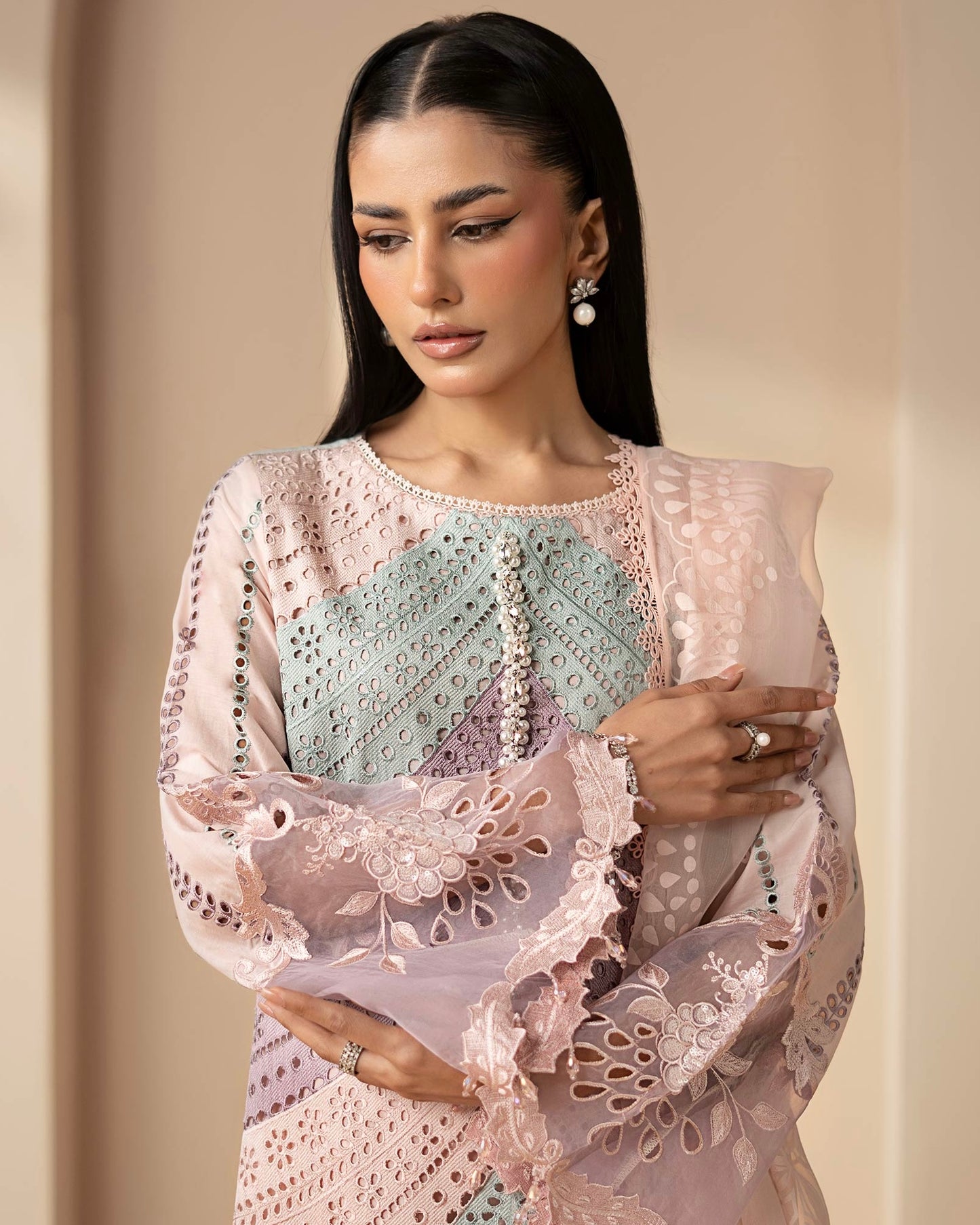 EMB Lawn 3pc 1270