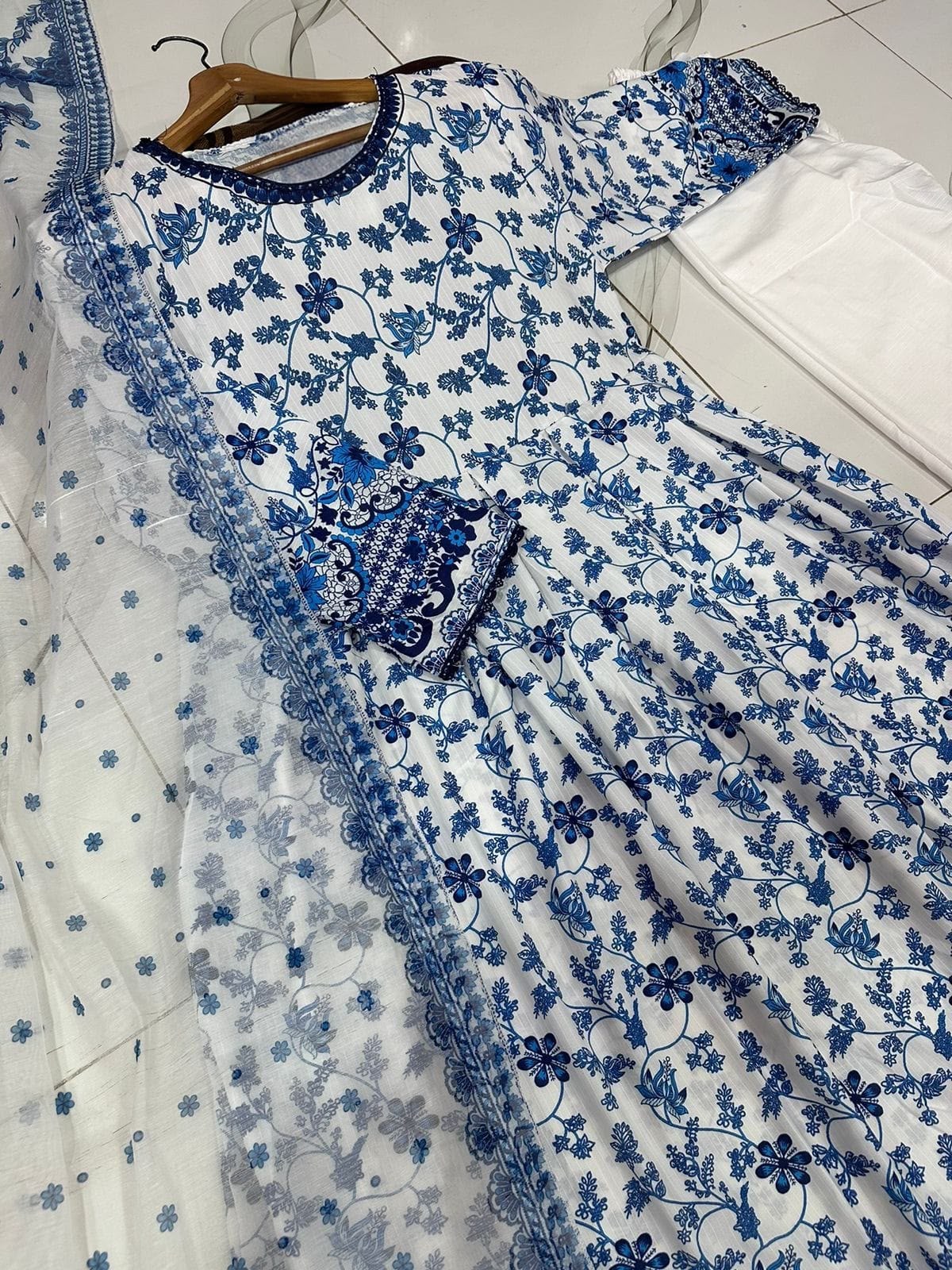 Viral Maxi